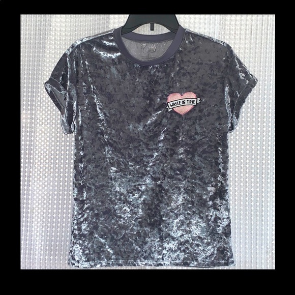 Crushed Velvet Embroidered Heart Waste of Time Tee - Picture 2 of 8